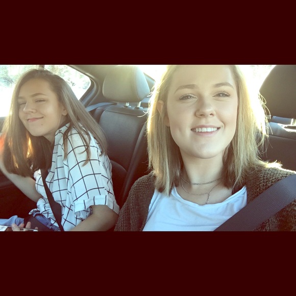 Meet your Posher, Kylie - Picture 1 of 1